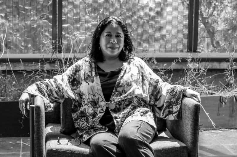 Imagen de muchas madejas de hilos de colores